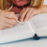 How to Write a Scholarship Essay That Wins in 2026